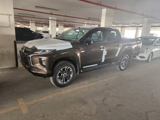 Mitsubishi L200 Sportero 2023, en très bon état