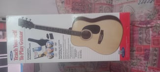 Guitare professionnelle neuve avec CD d'apprentissage