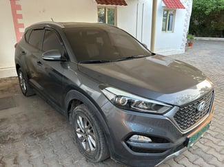 Hyundai Tucson 2016, diesel, excellent état, équipé, clim, GPS, LED, cuir, négociable