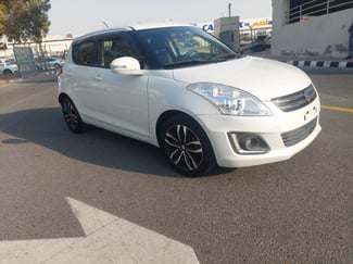 Suzuki Swift 2015, comme neuf