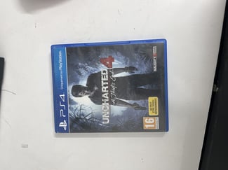 Jeu vidéo Uncharted 4 en excellent état à vendre