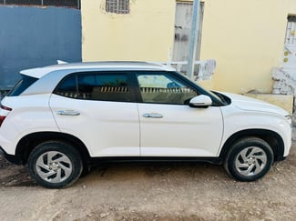 Hyundai Creta 2023, diesel, boîte Automatique, parfait état