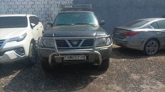 Nissan Patrol Y61 Diesel avec Climatisation en Marche