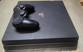 Playstation 4 Pro 1 To en excellent état bonne affaire !