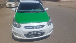 Taxi Hyundai Accent 2014 en excellent état à vendre