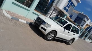 Mitsubishi Pajero 2017 en très bon état - voiture à vendre