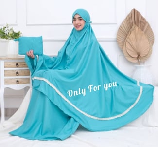 Robes de Ramadan, tissus variés à Milan