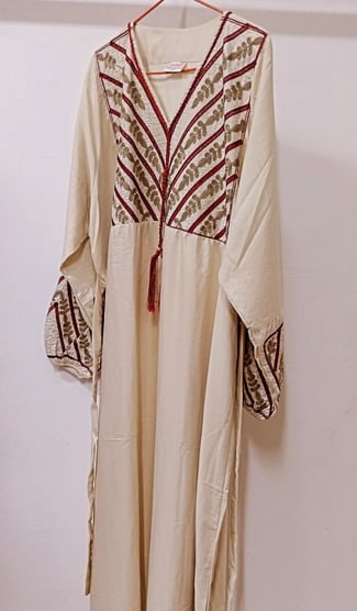 Jolie Robe Style Marocaine avec Broderie