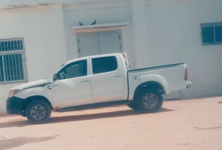 À vendre : voiture Toyota Hilux en excellent état