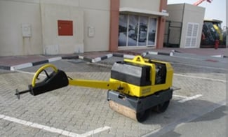 Compacteur de terrain et trancher pour particuliers et professionnels
