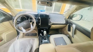Toyota Prado 2014 automatique, en bon état, prix négociable