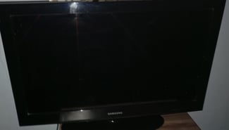 Télé Samsung pas cher, transportable, pour jeux et films