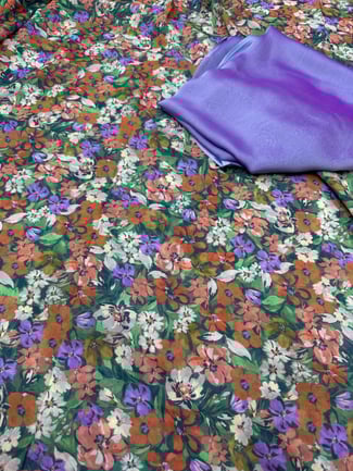 Tissus neufs multicolores, légers et fluide - Fabriqué en Espagne