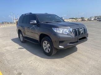 Toyota Prado 2021, diesel, climatisation, boîte manuelle