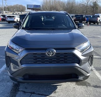 Toyota RAV4 LE 2019, Gris magnétique 40213ml 8-Speed Automatic