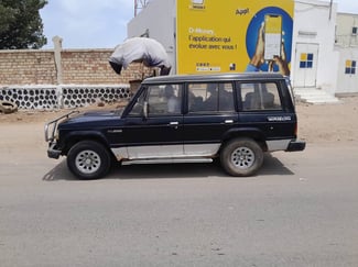 Mitsubishi Pajero robuste, à vendre à prix abordable