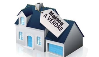 Villa à vendre à l'aviation sur la route de l'aéroports a cause d'un départ