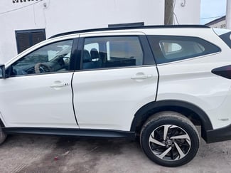 Toyota Rush 2021, essence, boîte automatique, excellent état