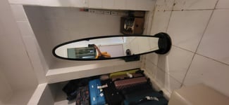 Miroir sur pieds bon état, pas cher