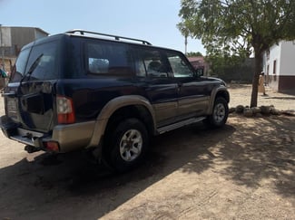 Nissan Patrol 2004, diesel, 4x4, excellent état mécanique, tout-terrain