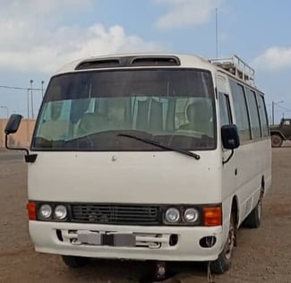 Toyota Coaster 2007 en excellent état, moteur neuf inclus