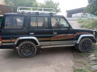 Toyota Land Cruiser II 4x4 robuste, sans clim