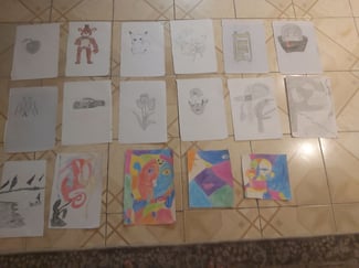 Pack de 17 dessins à vendre