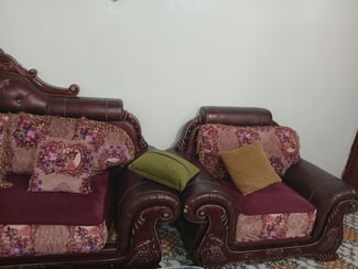 Salon complet presque neuf avec rideau
