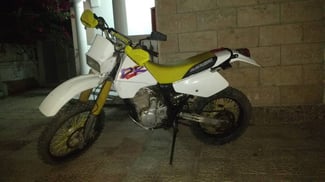 Suzuki DR d'occasion en bon état à vendre à Haramous