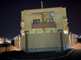 Villa de standing avec 7 chambres et vue imprenable à Haramous