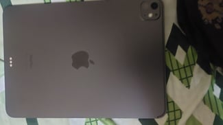 Apple iPad Pro 11 M4, neuf et léger