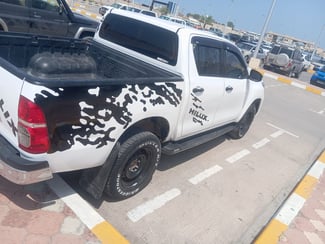 Toyota Hilux 2017, état impeccable, climatisation fonctionnelle