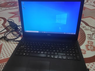 PC Dell portable, Intel Core i3, 4 Go RAM, 500 Go, avec chargeur