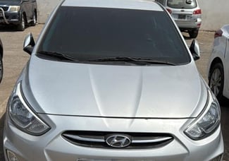 Hyundai Accent 2017, diesel, boîte automatique, excellent état
