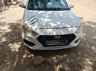 Hyundai Accent Berlin années 2019 Essence, Faible Kilométrage, Intérieur Luxueux