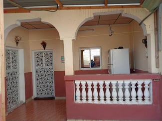 Maison 3 chambres avec eau et électricité à proximité de Hodan 1
