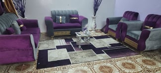 Salon de luxe récent à vendre, Tapi inclus