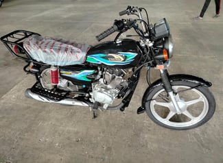 Moto 125CC, 4 temps, kick et démarrage automatique, 9L réservoir