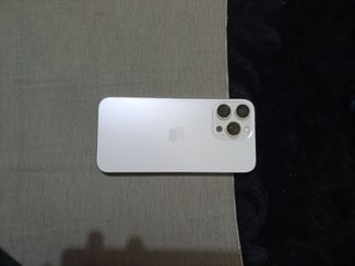 iPhone 15 Pro Max Blanc 256 Go, Batterie à 91%, Excellent état