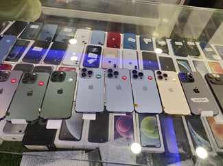 iPhone d'occasion en excellent état, prix négociable