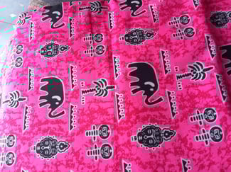 Pagnes africains neufs - motifs et coloris traditionnels - qualité supérieure