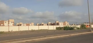 Appartement F4 au rez-de-chaussée et 1er étage, quartier Daria