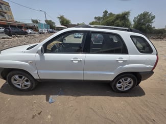KIA SPORTAGE 2006, automatique, climatisation, négociable