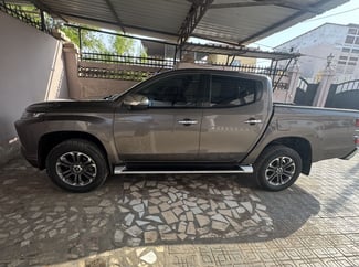 Mitsubishi L200 2022, en excellent état, boîte automatique