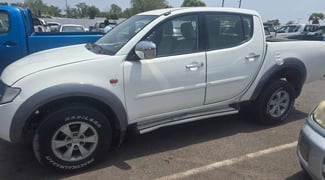 Mitsubishi L200 , Diesel, Parfait état, Climatisation