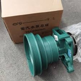 Pompe à eau Sinotruk Howo en vente