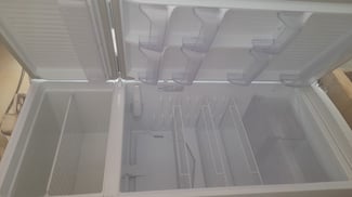 Réfrigérateur Blanc Économique à Vendre