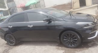 Voiture Suzuki Ciaz, excellent état, confortable