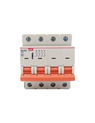 Disjoncteur 4 pole