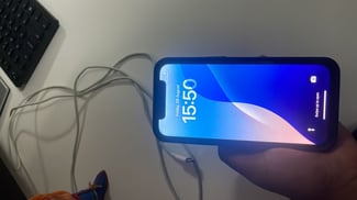 iPhone 14 &11 Pro, 128 & 256 Go, bon état, écran remplacé